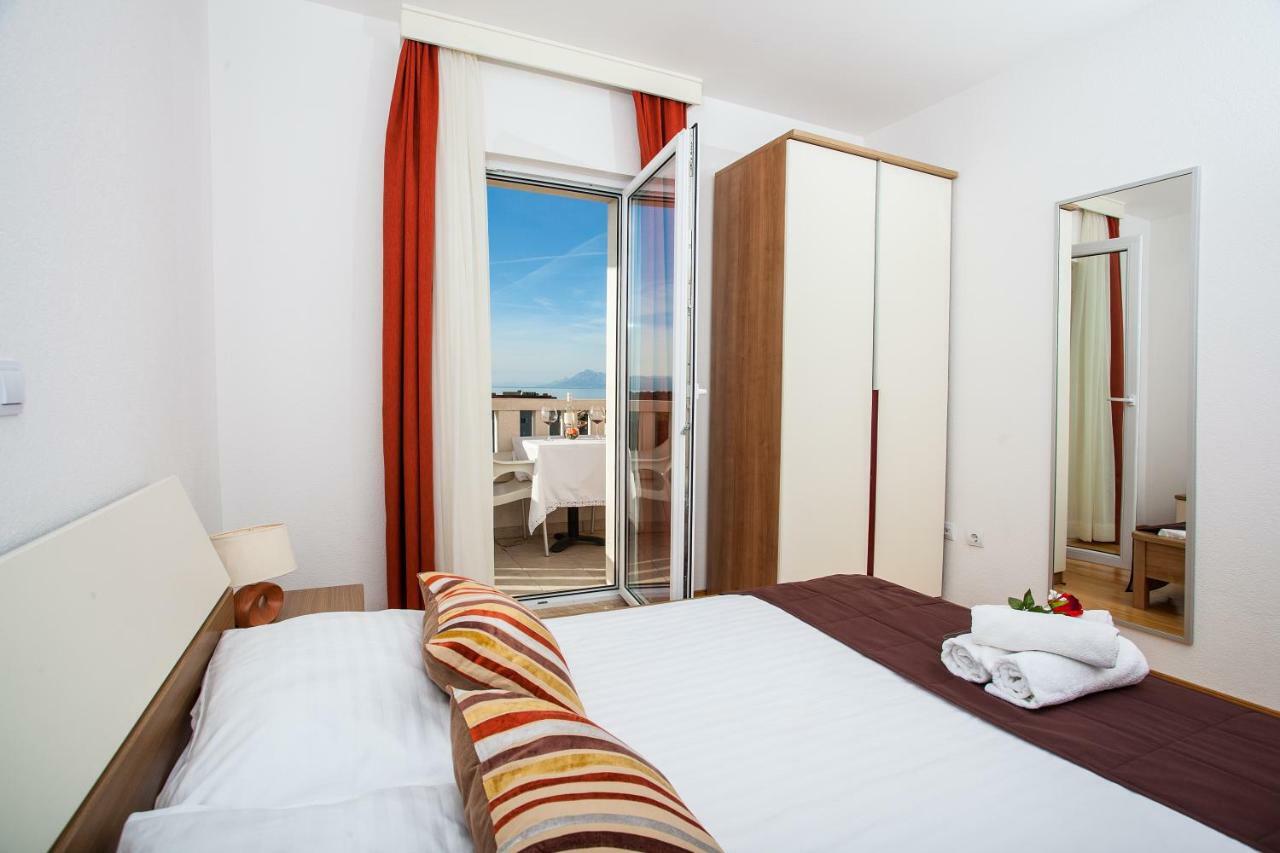 Villa Luce Mit Pool Makarska Exterior foto